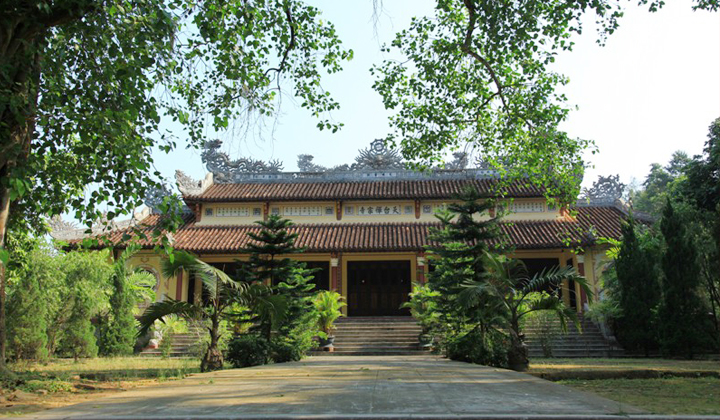 CHÙA THIỀN TÔN 2 TỌA LẠC TẠI PHƯỜNG CÁT LÁI THÀNH PHỐ HỒ CHÍ MINH